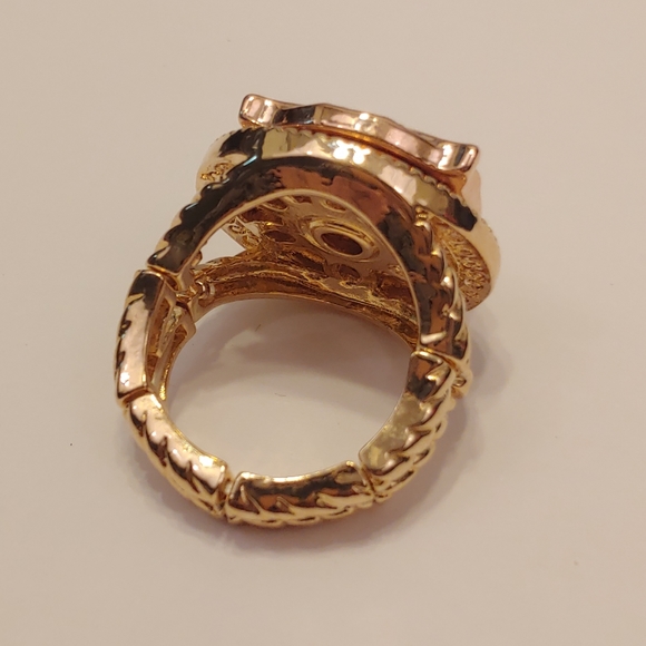 NWOT Gold and Rose Gold Owl Ring w/ 18mm Snap - Picture 3 of 5